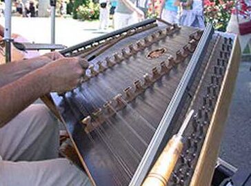 Hammered_dulcimer